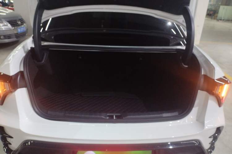 Used Lynk & Co 03 2023 2.0TD DCT JingPro Trunk