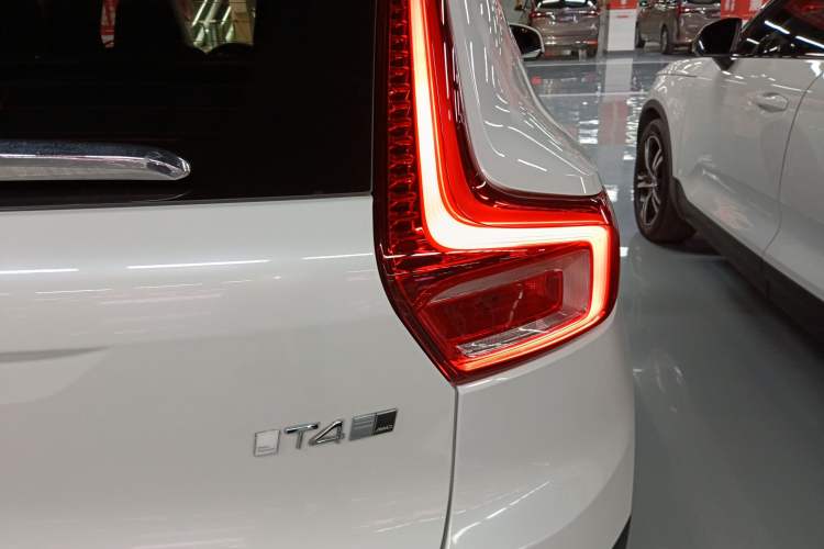 Used Volvo XC40 2020 T4 Four-Wheel Drive Smart Luxury Edition