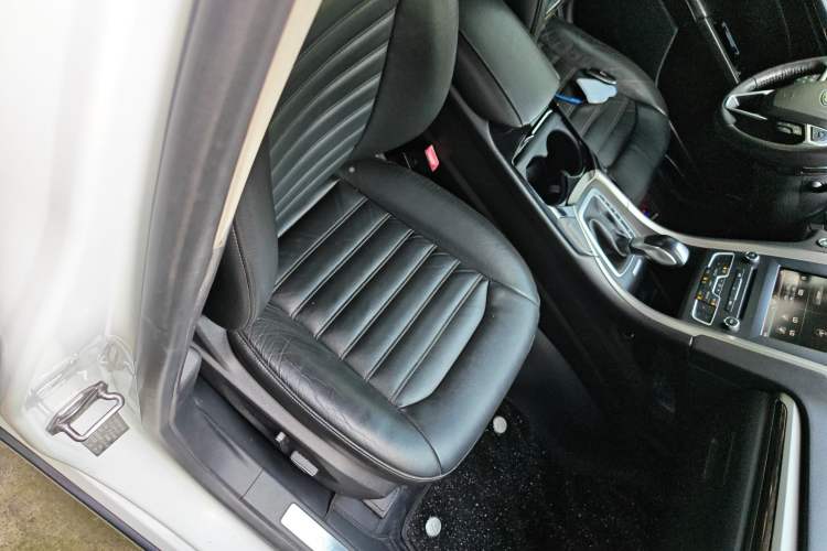 Used Ford Mondeo 2013 2.0L GTDi 200 Luxury Model