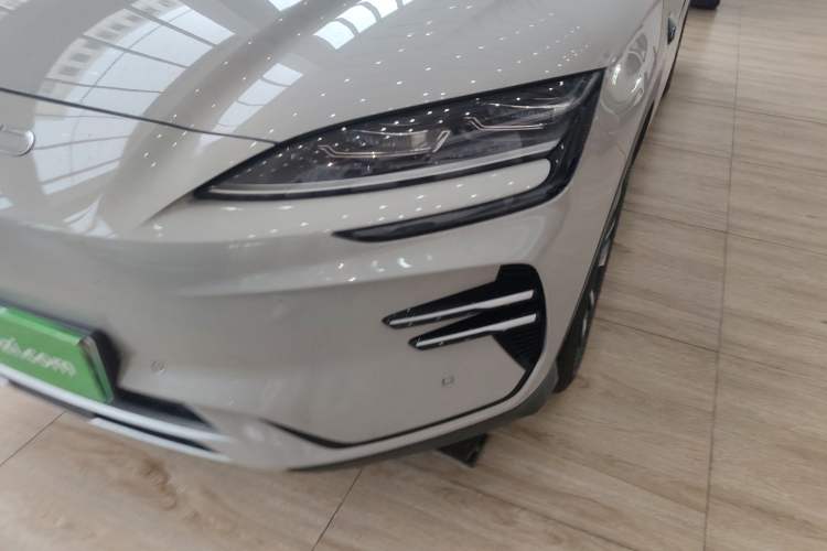 Used BYD Song PLUS New Energy 2025 EV 520km Premium Version