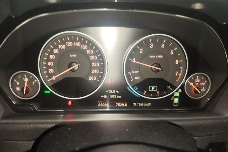 Used BMW 3 Series GT 2019 320i Sport Edition Odometer Close Up