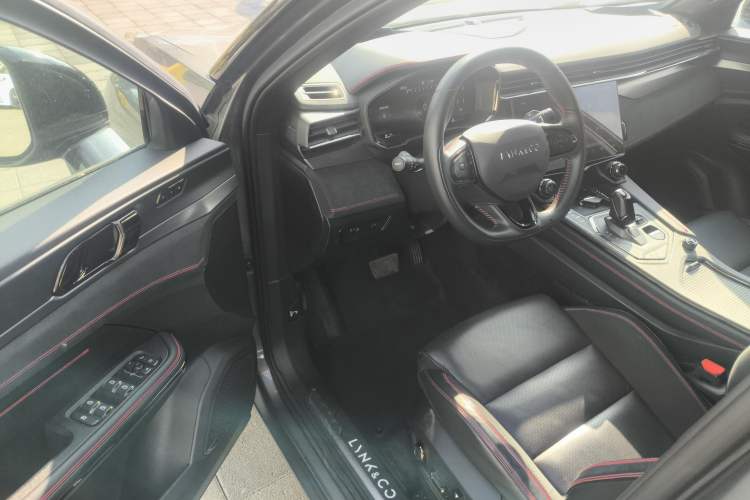 Used Lynk & Co 05 2022 2.0TD Four-Wheel Drive Dynamic Halo
