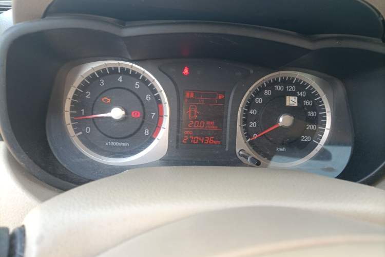 Used Venucia D50 2012 1.6L Manual Luxury Edition