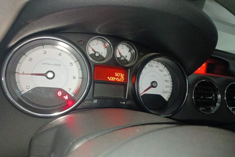 Used Peugeot 408 2013 2.0L Manual Comfort Edition Instrument Cluster