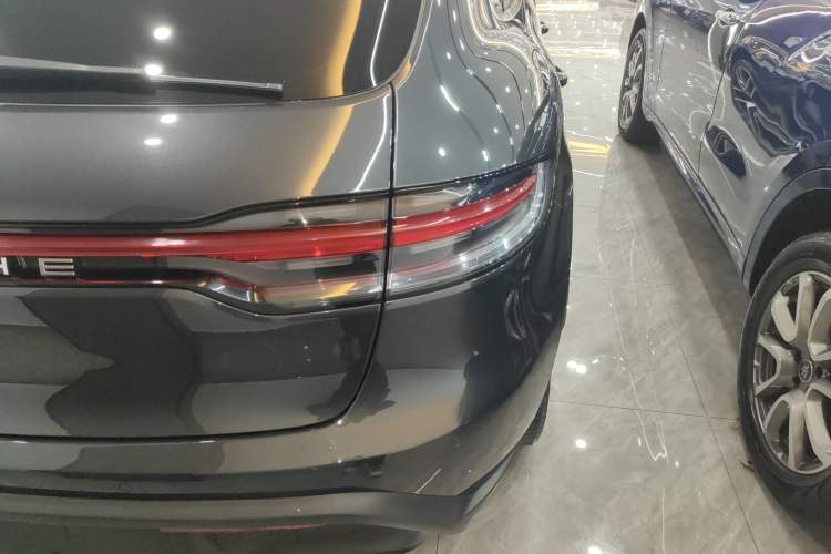 Used Porsche Macan 2022 Macan S 2.9T
