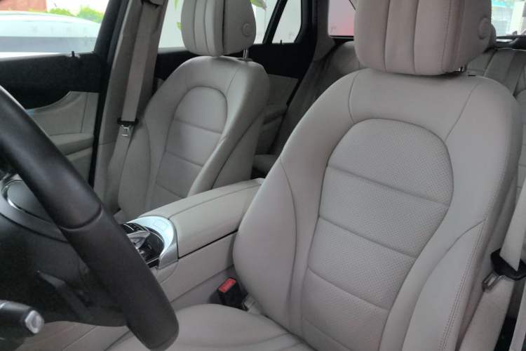 Used Mercedes-Benz GLC 2019 GLC 260 L 4MATIC Luxury Model Left Front Seat