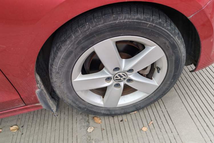 Used Volkswagen Sagitar 2012 1.6L Automatic Fashion Edition