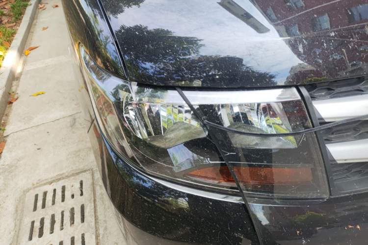 Used JAC Refine M3 2019 1.8L 5-Seater Express Edition Right Front Headlight