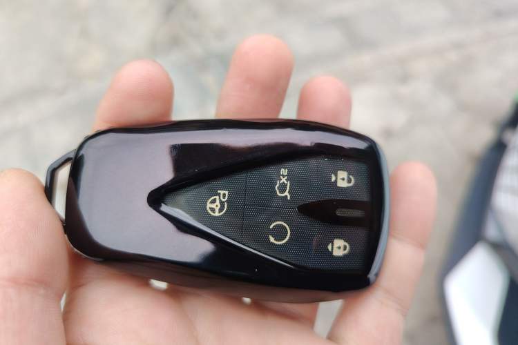 Used Changan UNI-V 2022 1.5T Smart Navigation Version