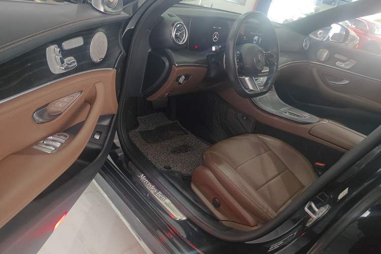 Used Mercedes-Benz E-Class 2023 Restyled E 300 L Sport Luxury Edition Driver Seat