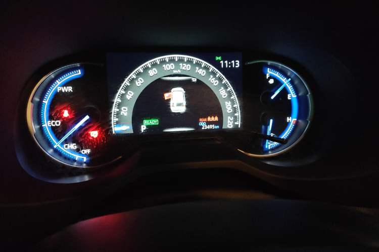 Used Toyota RAV4 Rongfang Plug-in Hybrid 2022 2.5L Two-Wheel Drive Elite Pro Odometer Close Up