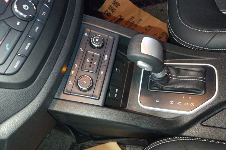 Used Bestune X40 2017 1.6L Automatic Luxury Model
