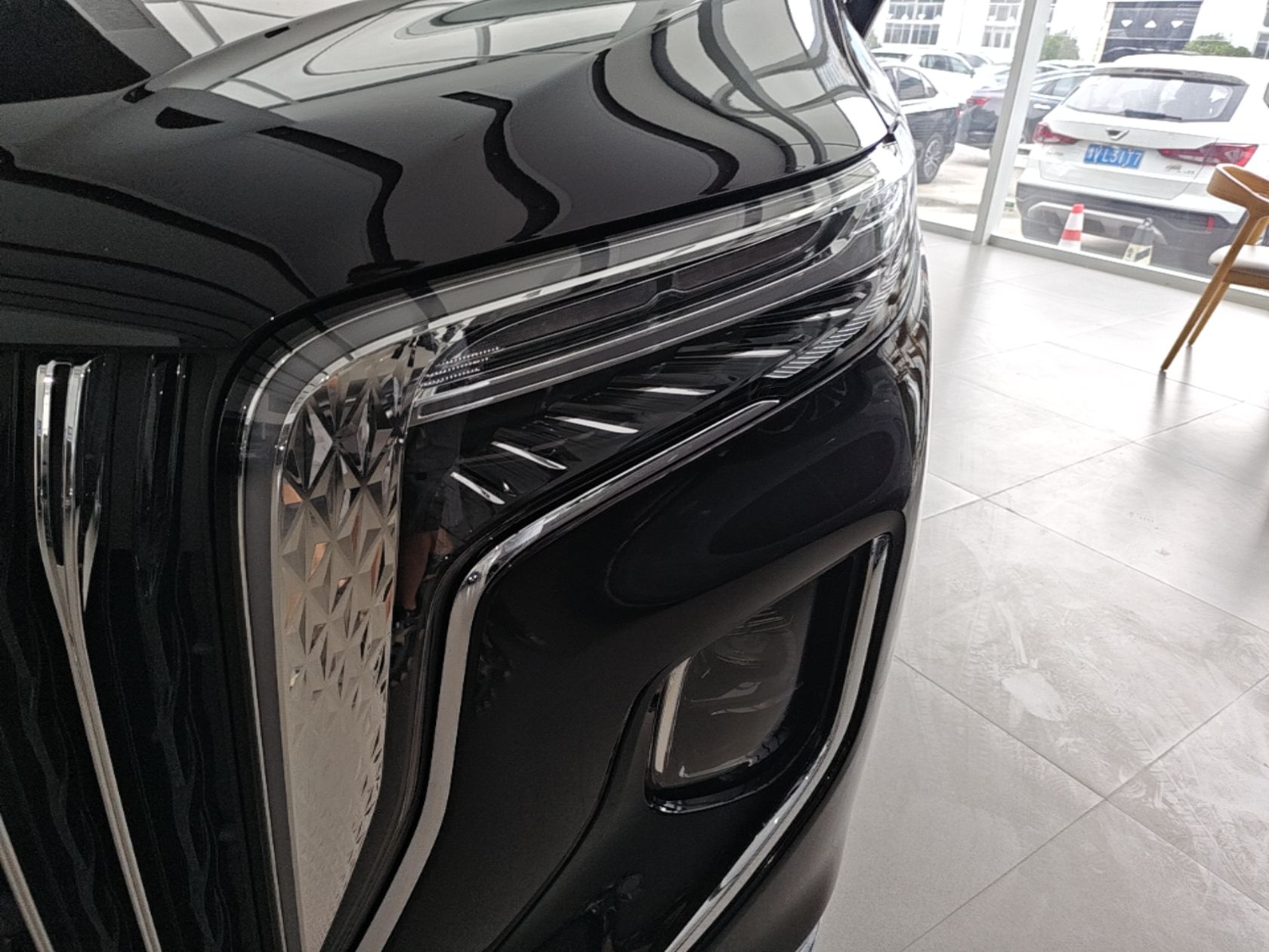 Hongqi HQ9 PHEV 2024 2.0T Four-Wheel Drive Luxury Edition — снимка 8