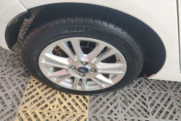 Used Ford Fiesta 2013 Hatchback 1.5L Automatic Fashion Edition
