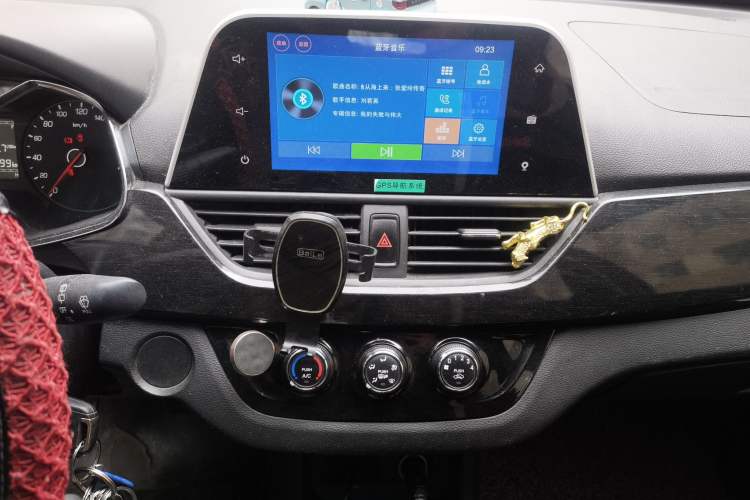 Used Baojun 310 2016 1.2L Manual Luxury Model Audio And AC Panel