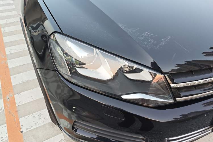 Used Volkswagen Touareg 2011 3.0 TSI Comfort Version