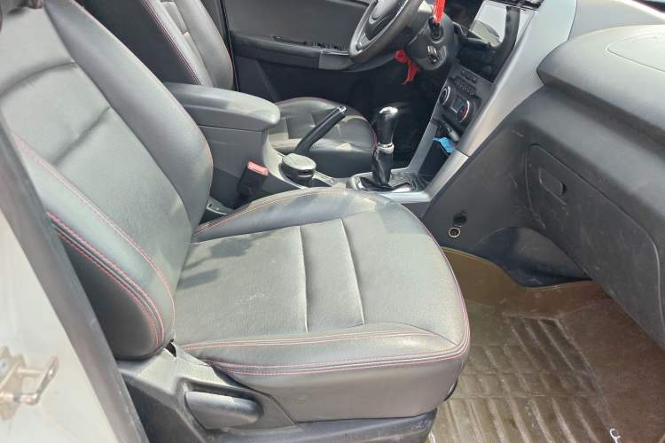 Used Chery Tiggo 3 2014 1.6L Manual Zhishang Edition Right Front Seat