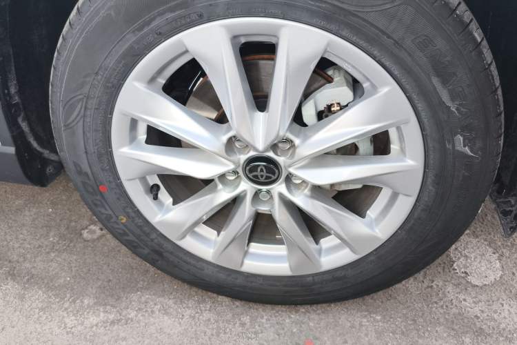 Used Toyota Corolla Cross 2024 2.0L Smart Electric Hybrid Dual-Engine Pioneer Edition