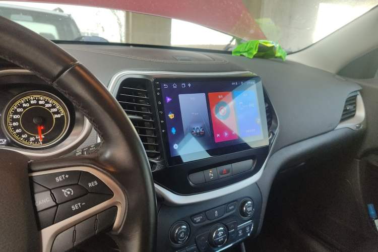 Used Jeep Cherokee 2017 2.0L Superior Edition