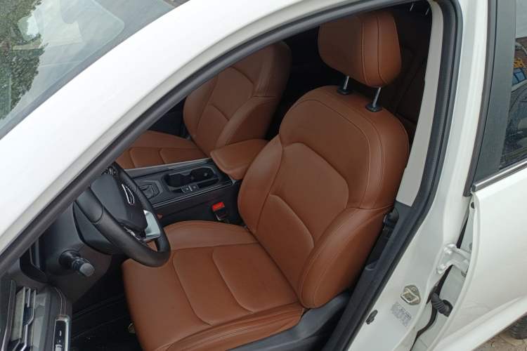 Used Geely Auto Vision X6 2021 PRO 1.4T Automatic Prestige Model Left Front Seat