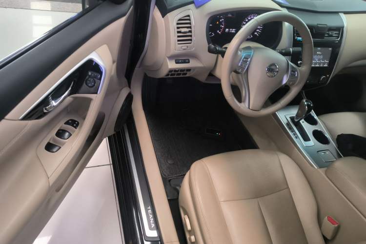 Used Nissan Teana 2016 2.0L XL Comfort Edition Driver Seat