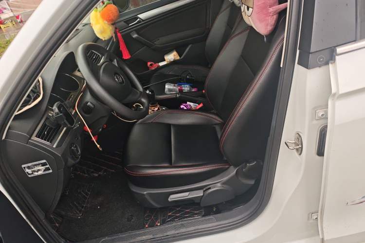 Used Volkswagen Bora 2016 1.6L Manual Fashion Edition Left Front Seat