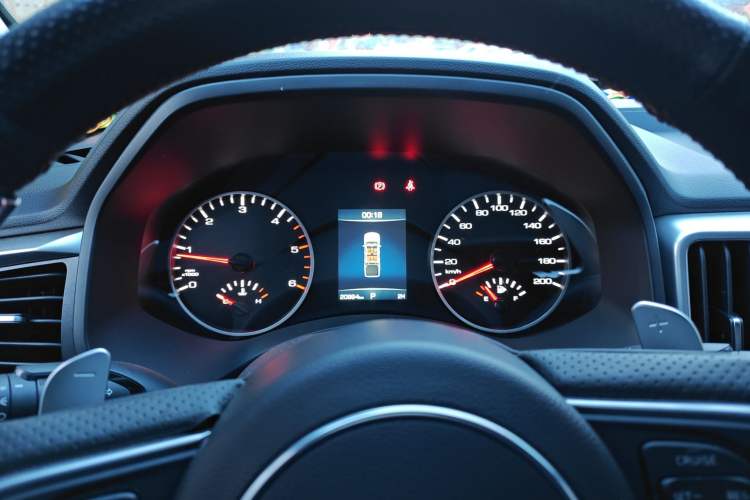 Used Great Wall Poer 2021 2.0T Commercial Version Automatic Diesel 4x4 Elite Standard Box Trailer Edition GW4D20M