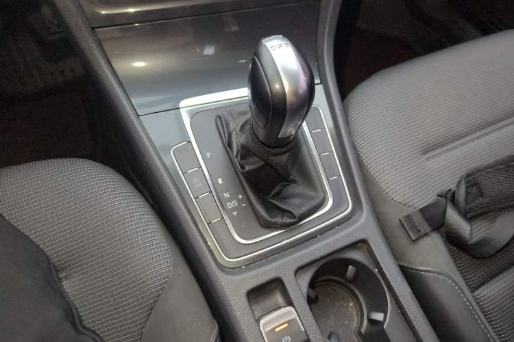 Used Volkswagen Golf 2018 230TSI Automatic Comfort Model
