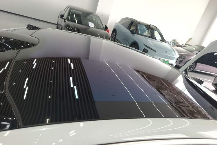 Used Nio ET5 2022 75 kWh Roof