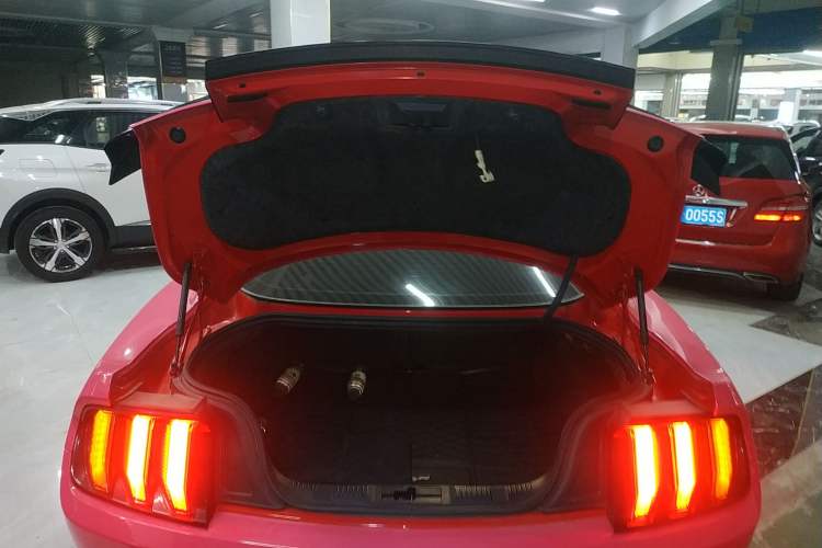 Used Ford Mustang 2018 2.3T Automatic Hardtop Standard Trim U.S. Specification
