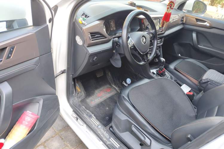 Used Volkswagen Tharu 2019 280TSI Two-Wheel Drive Comfort Edition China V Standard Driver Seat