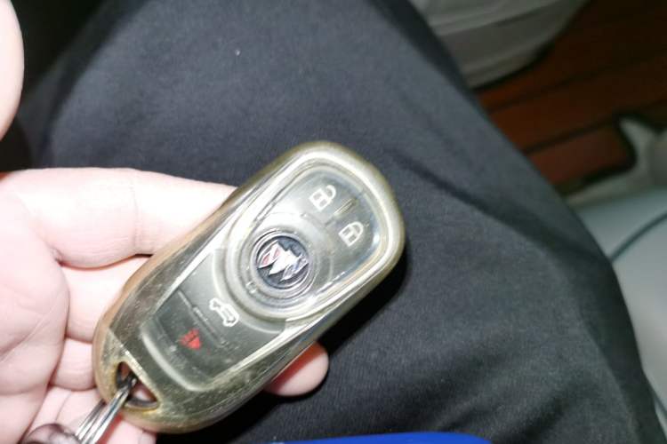 Used Buick GL8 2023 Land Executive Class Smart Enjoyment Model