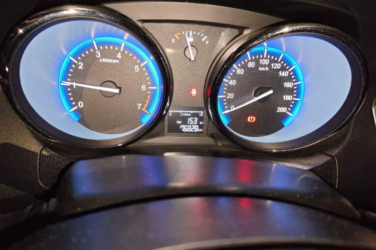 Used Cowin C3 2015 1.5L Manual Yellow Diamond Edition
