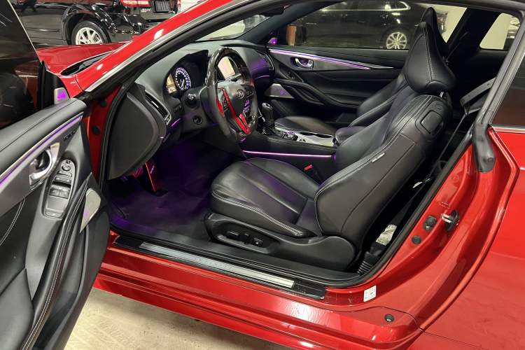 Used Infiniti Q60 2017 2.0T Luxury Edition
