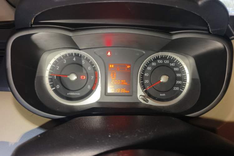 Used Venucia R50 2013 1.6L Manual Fashion Edition