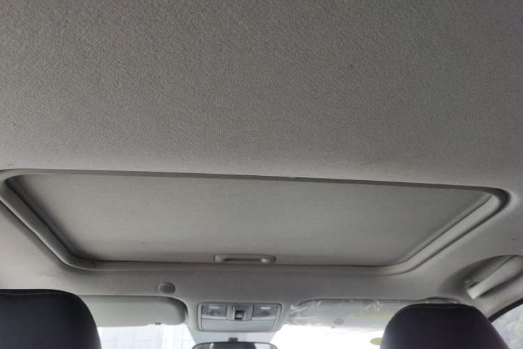 Used Kia kx1 Stonic 2021 1.4L CVT Sunroof Model