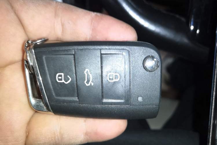 Used Volkswagen Golf 2017 230TSI Automatic Luxury Million-Vehicle Commemorative Edition