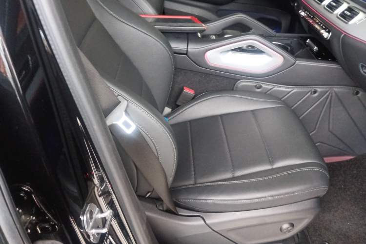 Used Mercedes-Benz GLE 2022 GLE 450 4MATIC Coupe SUV Fashion Model