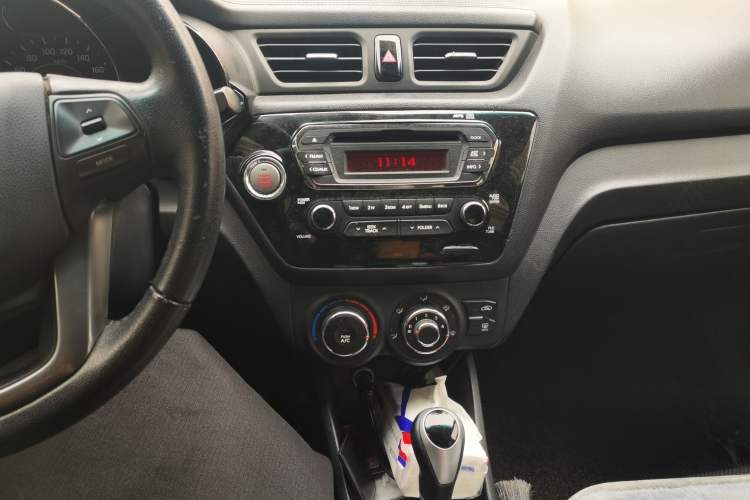 Used Kia K2 2012 Sedan 1.6L Automatic Transmission Premium Commemorative Edition Audio And AC Panel