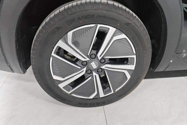 Used Geely Galaxy Galaxy Xingjian 7 EM-i 2025 120km Exploration+ Version