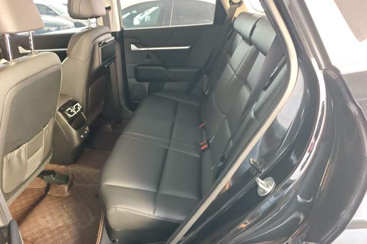 Used Hyundai ix35 2023 Musso 2.0L Deluxe Edition DLX
