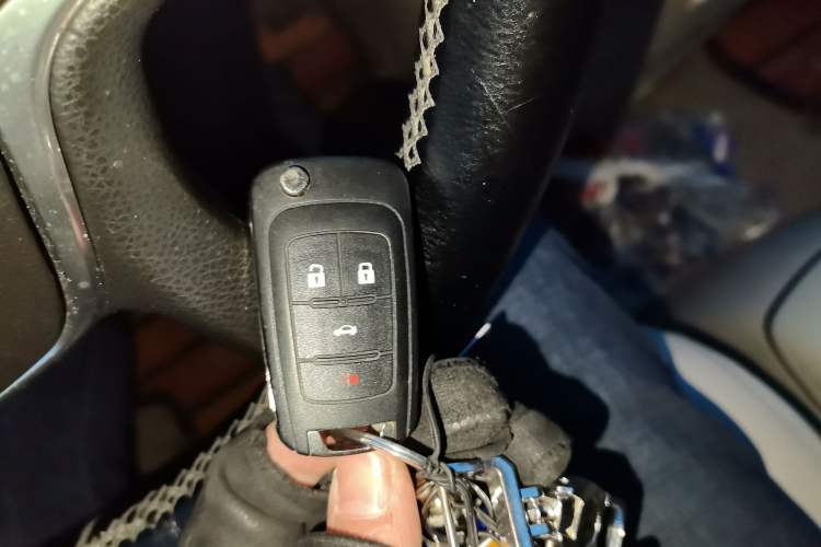 Used Buick GL8 2014 2.4L LT Luxury Business Executive Edition Vehicle Key