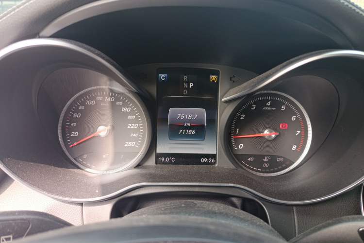 Used Mercedes-Benz GLC 2017 GLC 260 4MATIC Dynamic Edition Instrument Cluster