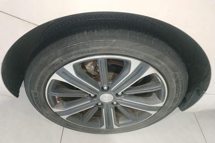 Used CHANGAN Ruicheng CC 2022 Blue Whale Edition 1.5T DCT Luxury Model Right Rear Wheel Hub
