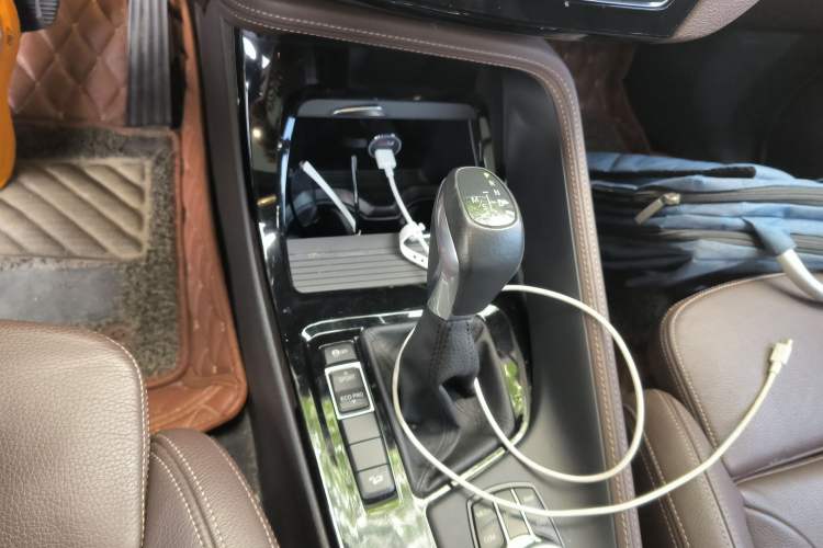 Used BMW X1 2018 xDrive20Li Luxury Edition Gear Lever