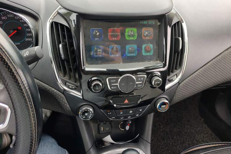 Used Chevrolet Cruze 2015 1.5L Automatic Luxury Edition