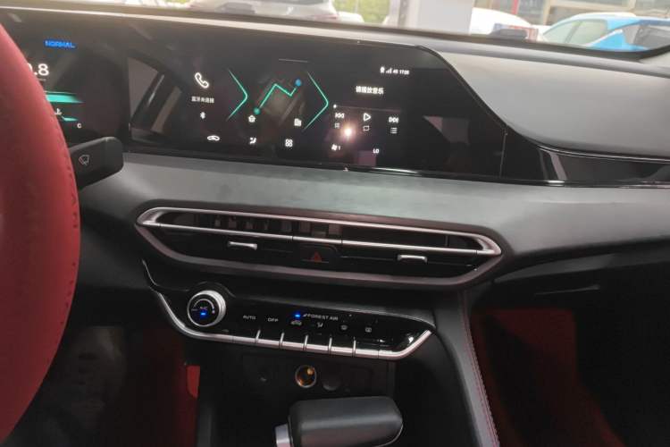 Used CHANGAN Eado 2021 PLUS Blue Whale NE 1.4T GDI DCT Flagship Model Audio And AC Panel