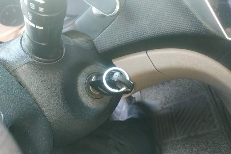 Used Hyundai Verna (older generation) 2014 1.4L Manual Smart GLS Trim