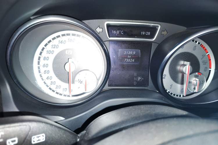 Used Mercedes-Benz GLA 2016 GLA 220 4MATIC Fashion Edition Instrument Cluster