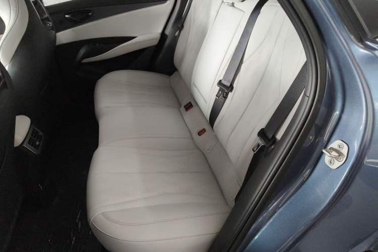 Used BYD Seal 06 New Energy 2024 DM-i 120KM Luxury Model